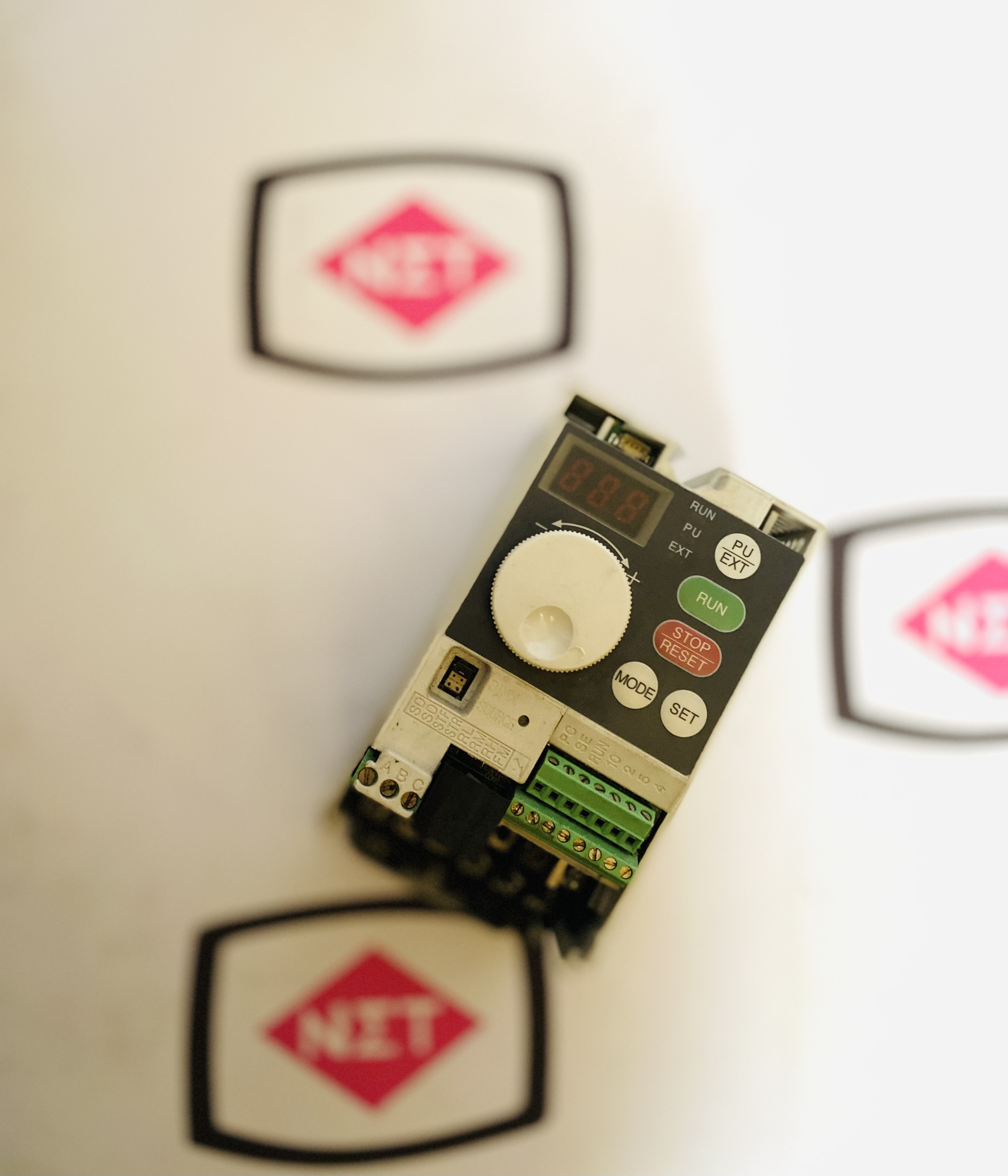 اینورتر fr-e520-0 0.2kw mitsubishi/fr-e520-0 0.2kw